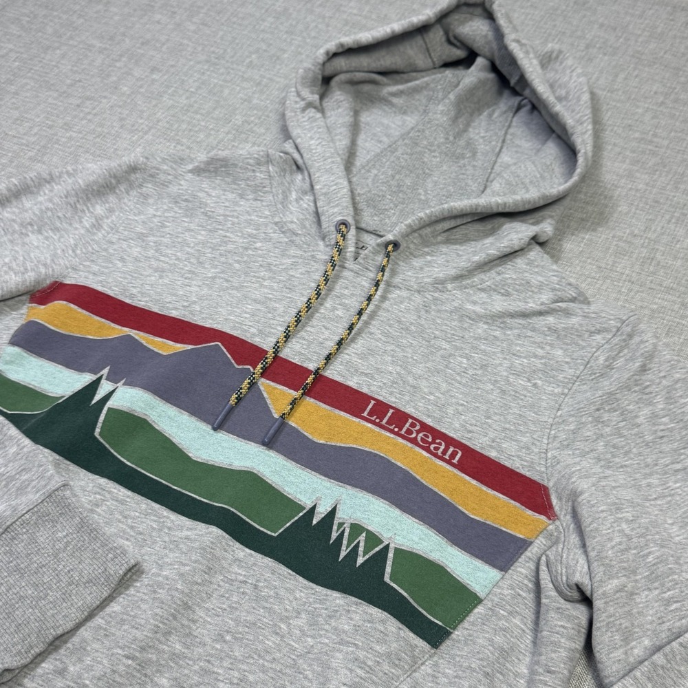 L.L.Bean Pullover Hoodie Womens M Gray Mountain Graphic Print Fleece Pockets